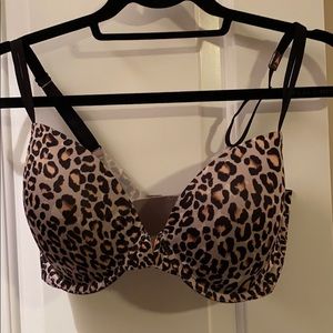 Victoria’s Secret leopard print bra